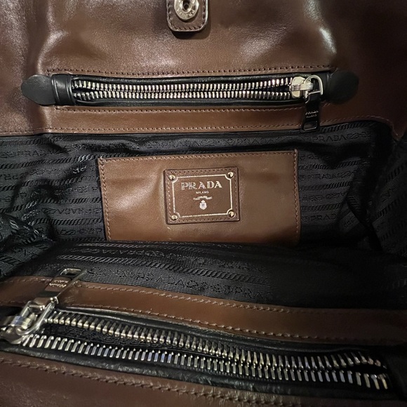 Prada black/brown two-tone crossbody handbag. - Picture 6 of 16